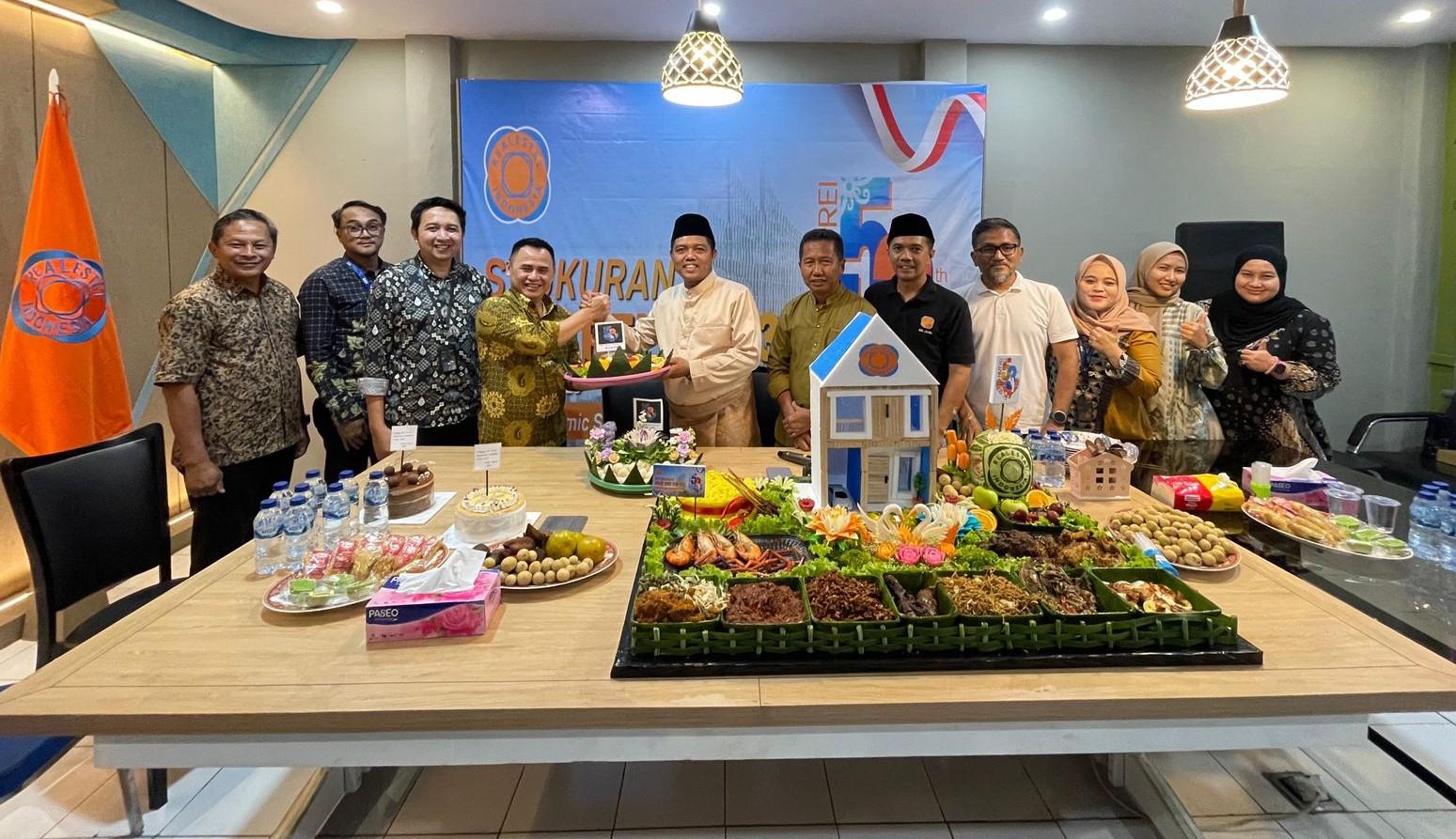 hut-rei-jambi.jpg